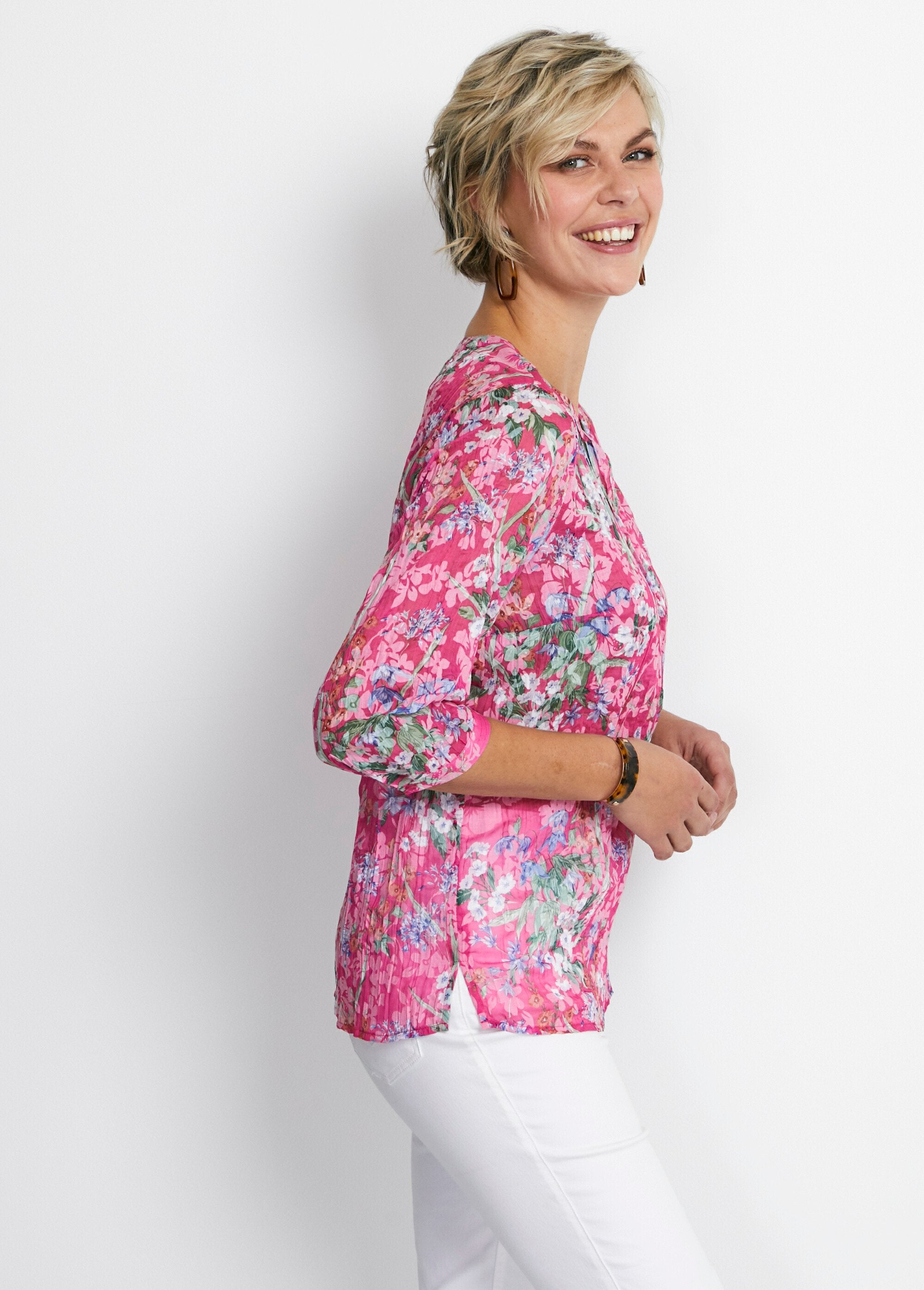 Loose_floral_3/4_sleeve_tunic_Fuchsia_background_DR1_slim