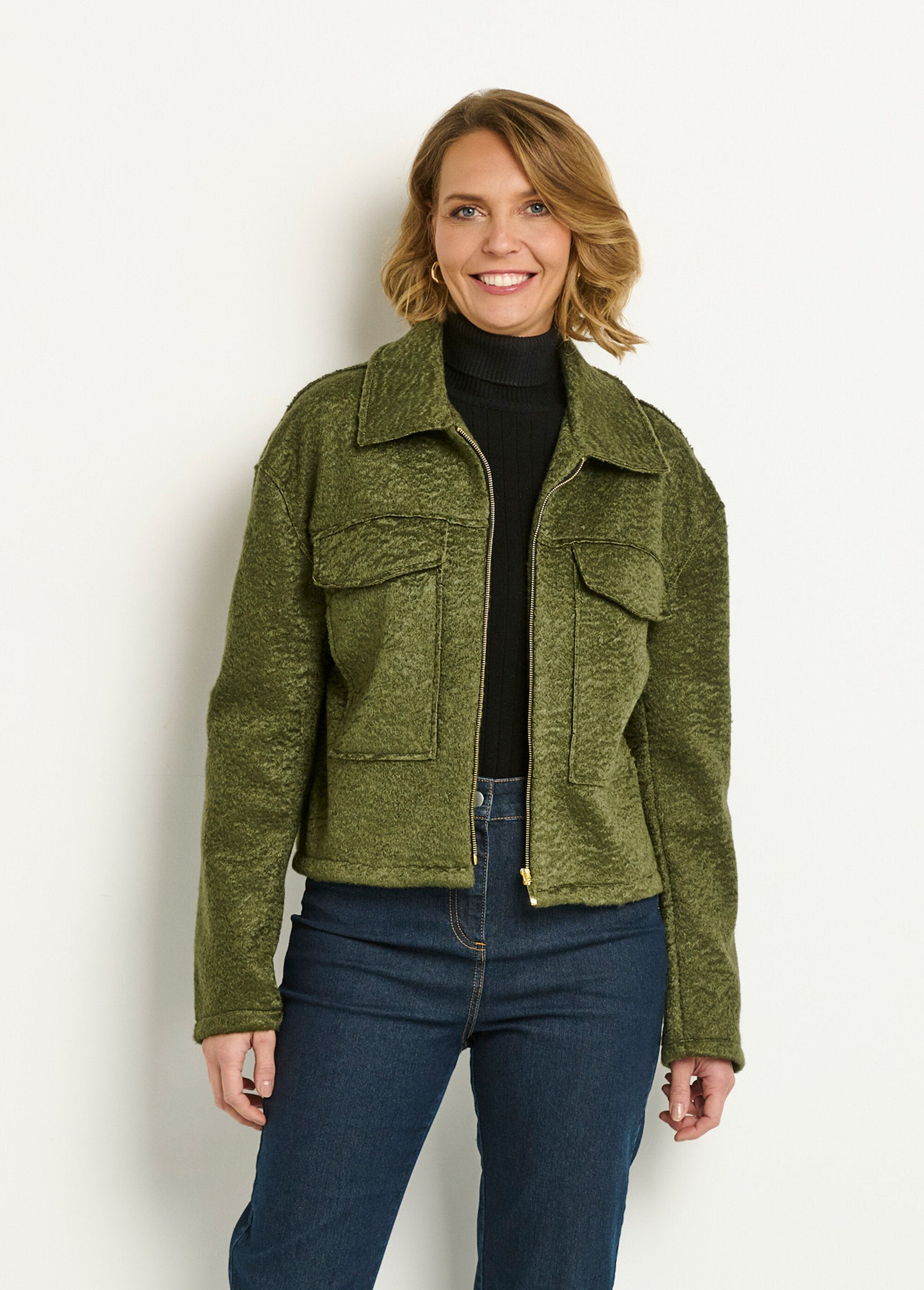 Short_zipped_jacket_in_bouclette_Khaki_FA1_slim