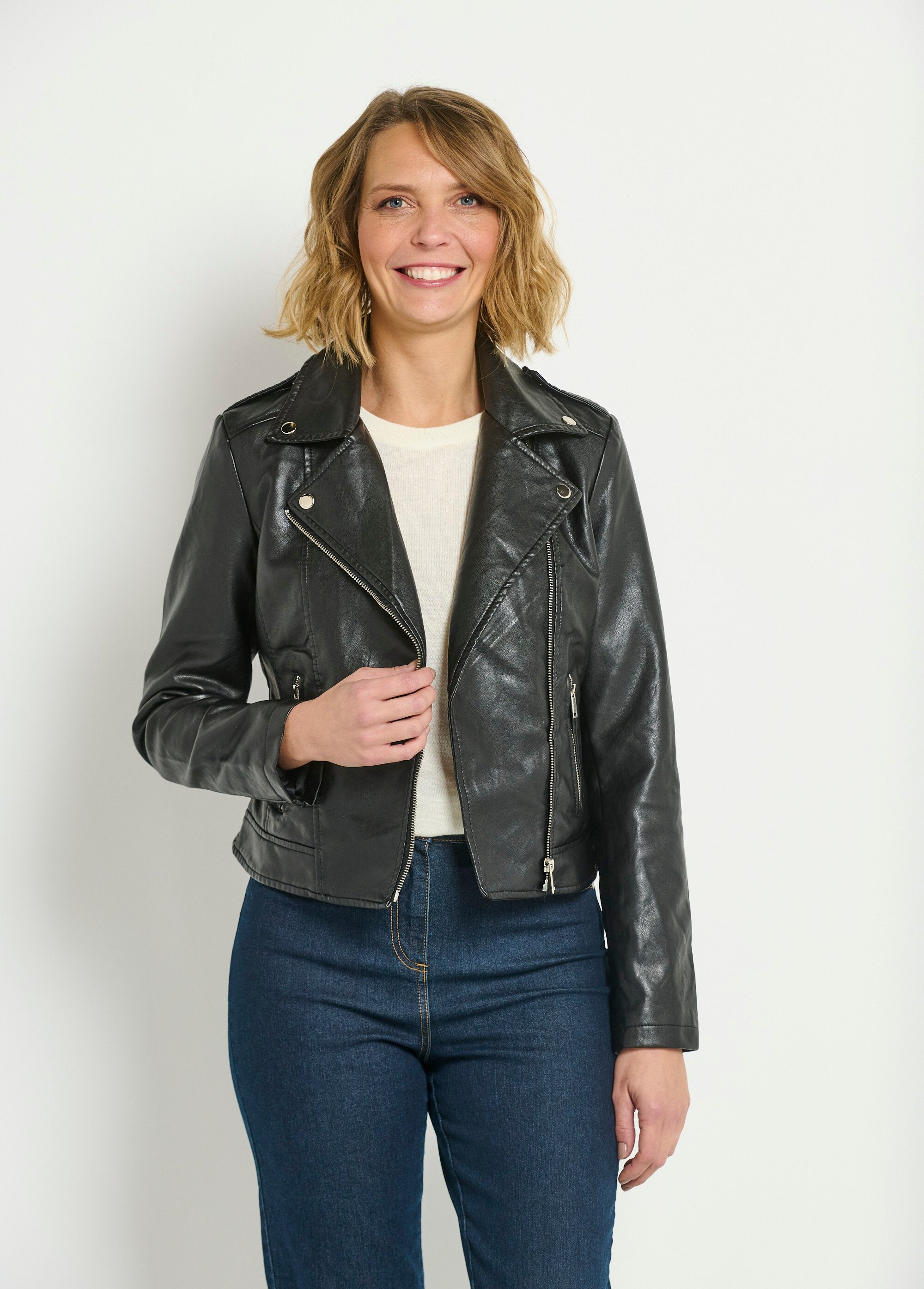 Trendy_zip-up_jacket_in_imitation_leather_Noir_FA1_slim